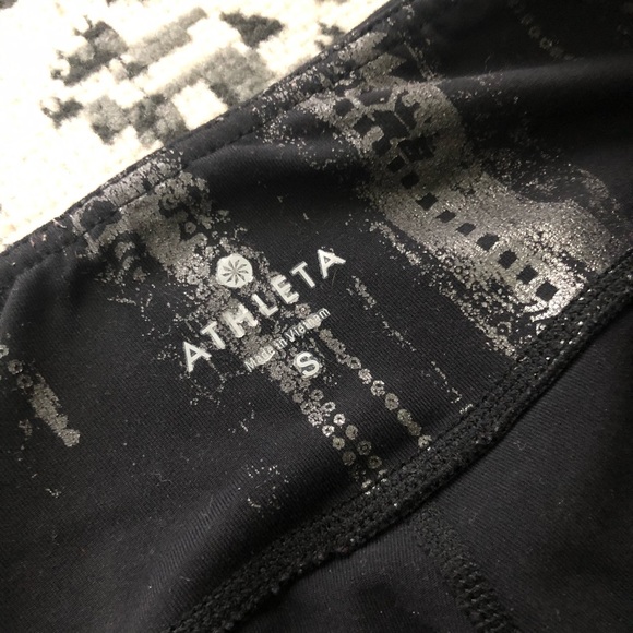 Athletes Legging Crops - Picture 4 of 4